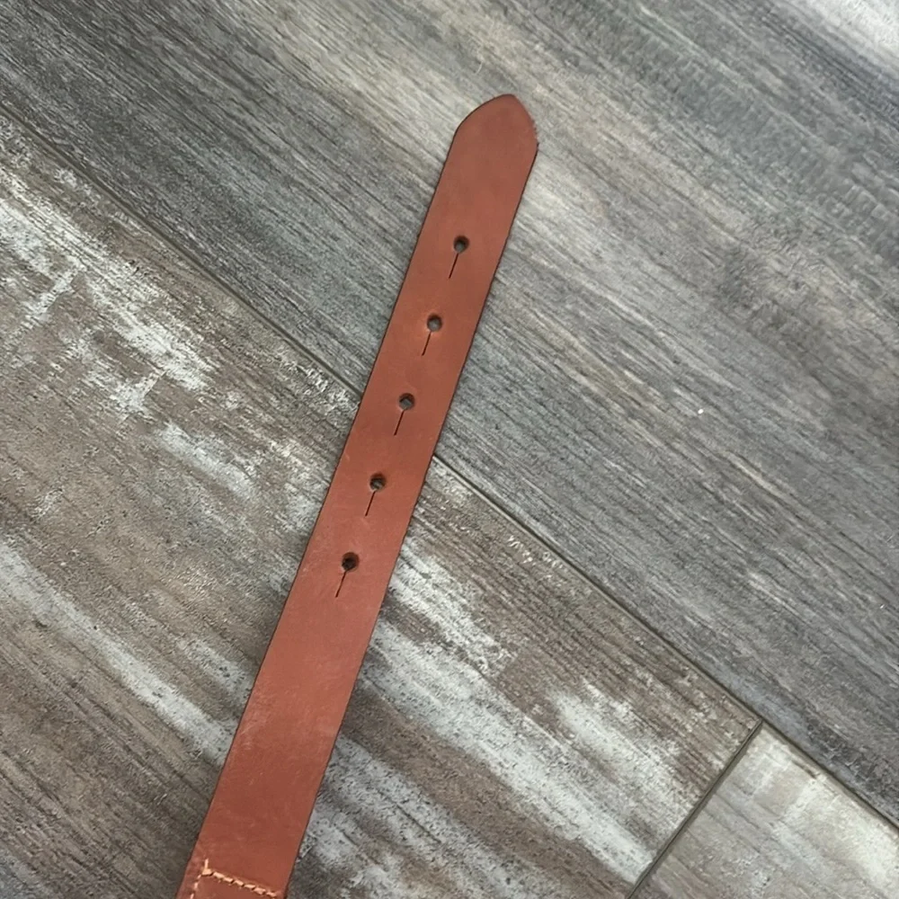 GAP leather belt